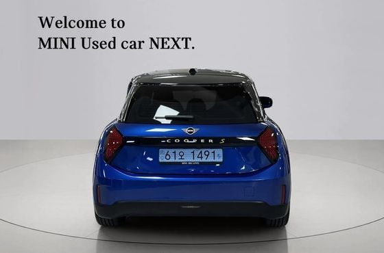 Mini Cooper SE Favoured — пробег 4 062 км — фото 4 из 5