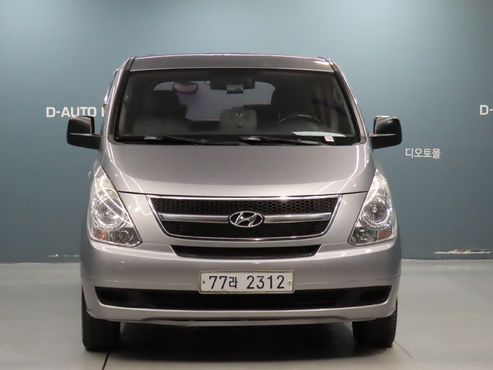 Hyundai Starex 12-Seater Wagon CVX Deluxe — пробег 134 000 км — фото 1 из 5