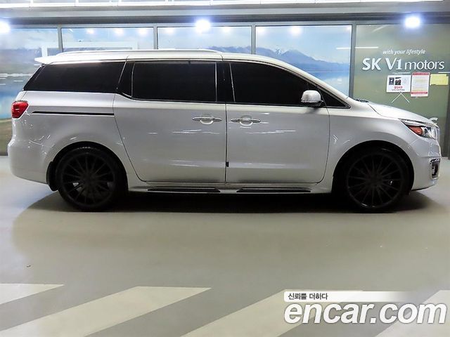 Kia Carnival 7-seater Limousine President — пробег 116 304 км — фото 3 из 5
