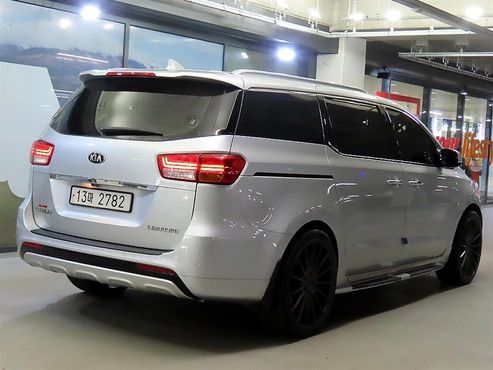 Kia Carnival 7-seater Limousine President — пробег 116 304 км — фото 4 из 5