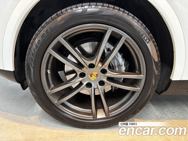 Porsche Cayenne 3.0 E-Hybrid Coupe — пробег 99 000 км — фото 5 из 5