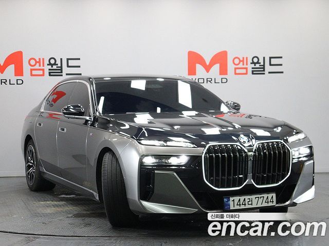 BMW 7-Series 740i sDrive M Sport — пробег 36 611 км — фото 3 из 5