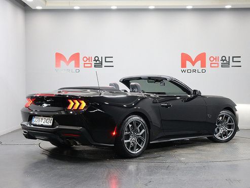 Ford Mustang 2.3 Ecoboost Premium Convertible — пробег 13 193 км — фото 2 из 5