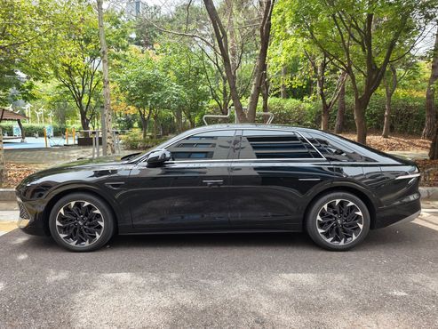 Hyundai Grandeur Exclusvie — пробег 2 500 км — фото 3 из 5
