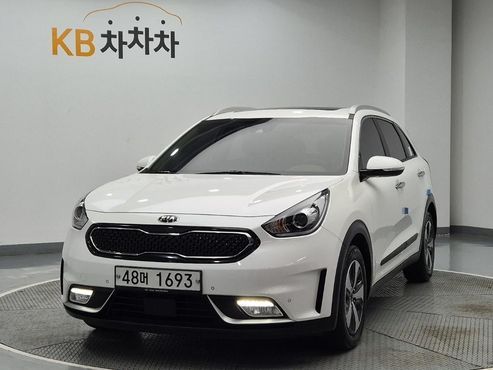 Kia Niro Noblesse — пробег 93 000 км — фото 1 из 5