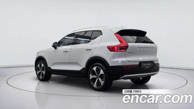 Volvo XC40 B4 Ultra Bright — пробег 6 791 км — фото 4 из 5