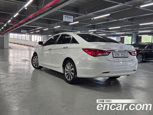 Hyundai Sonata LPI Premium — пробег 229 219 км — фото 4 из 5