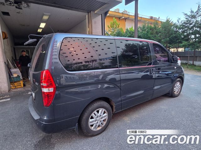 Hyundai Starex 12-Seater Wagon Smart — пробег 201 223 км — фото 5 из 5