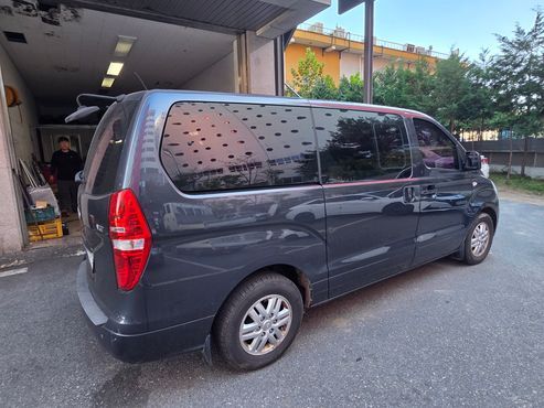 Hyundai Starex 12-Seater Wagon Smart — пробег 201 223 км — фото 5 из 5