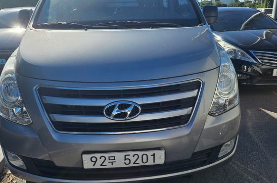 Hyundai Starex 5-Seater VAN Smart — пробег 93 000 км — фото 1 из 5