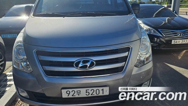 Hyundai Starex 5-Seater VAN Smart — пробег 93 000 км — фото 3 из 5