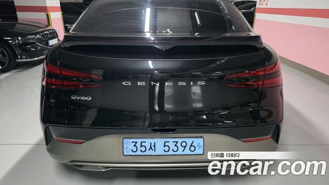 Genesis GV60 Standard — пробег 28 826 км — фото 3 из 5