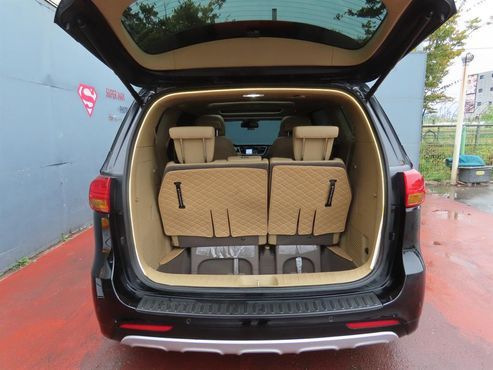 Kia Carnival 7-seater Limousine President — пробег 178 393 км — фото 4 из 5