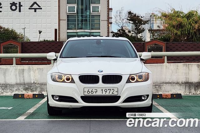 BMW 3-Series 320d Sedan — пробег 100 400 км — фото 3 из 5