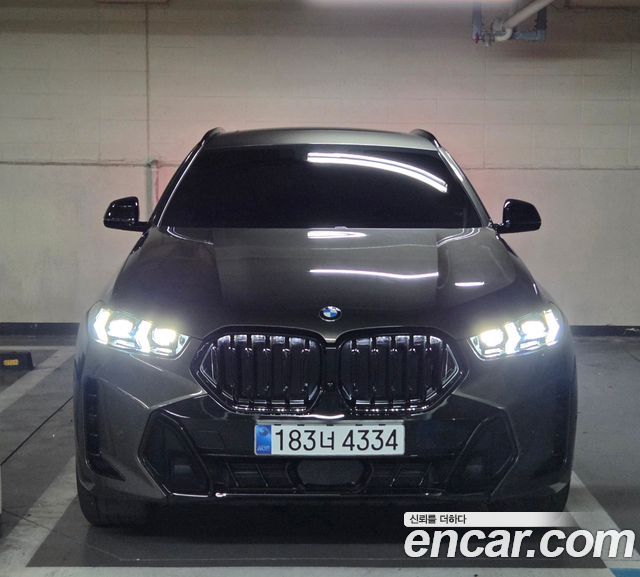 BMW X6 xDrive40i M Sport — пробег 18 200 км — фото 1 из 5