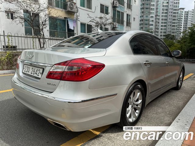 Hyundai Genesis из Кореи Encar