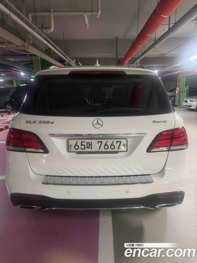Mercedes-Benz GLE-Class GLE350 d 4MATIC — пробег 97 000 км — фото 3 из 5