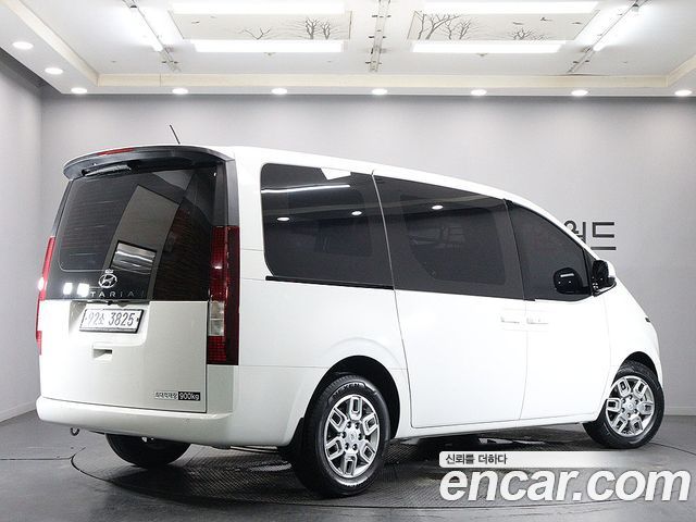 Hyundai Staria из Кореи Encar
