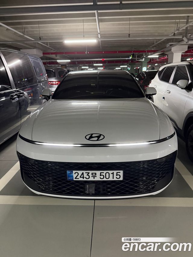Hyundai Grandeur 3.5 Gasoline 4WD Caligraphy — пробег 2 800 км — фото 1 из 2