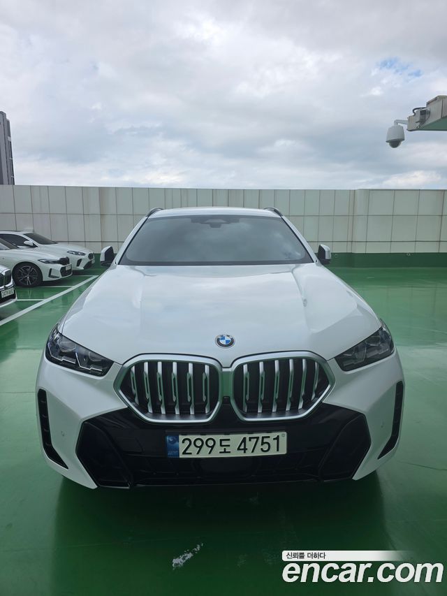 BMW X6 xDrive40i M Sport — пробег 15 200 км — фото 3 из 5