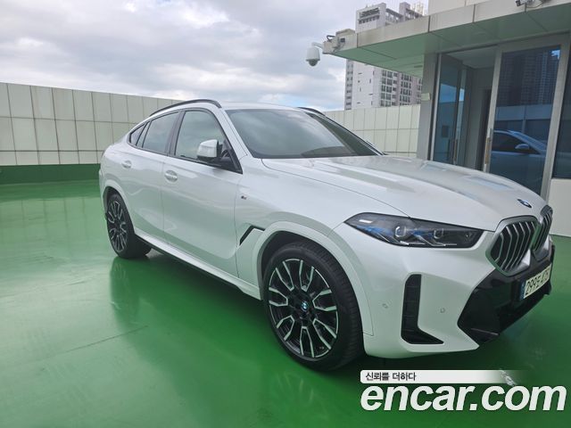 BMW X6 xDrive40i M Sport — пробег 15 200 км — фото 5 из 5