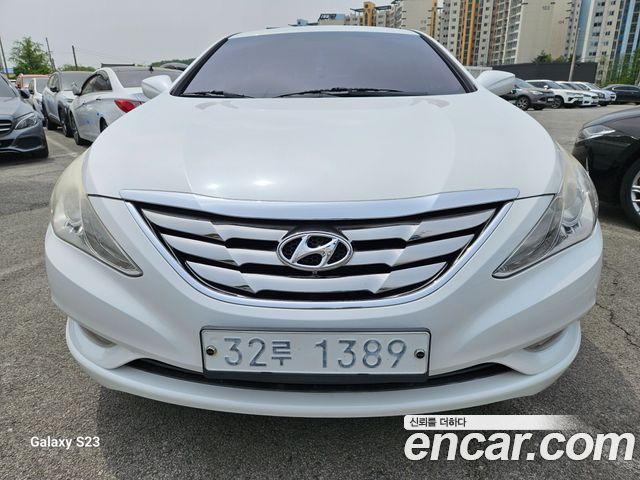 Hyundai Sonata LPi Deluxe — пробег 176 485 км — фото 1 из 5
