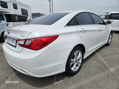 Hyundai Sonata LPi Deluxe — пробег 176 485 км — фото 4 из 5
