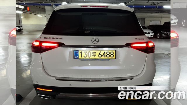 Mercedes-Benz GLE-Class GLE300d 4MATIC — пробег 12 543 км — фото 4 из 5