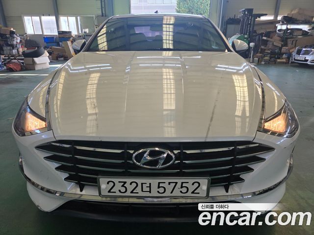 Hyundai Sonata 2.0 Smart — пробег 195 479 км — фото 1 из 5