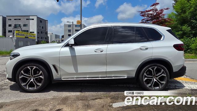 BMW X5 xDrive 30d xLine — пробег 61 612 км — фото 3 из 5