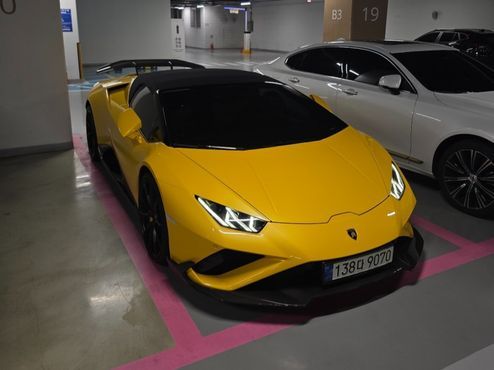 Lamborghini Huracan LP610-2 EVO Spyder — пробег 9 900 км — фото 2 из 5