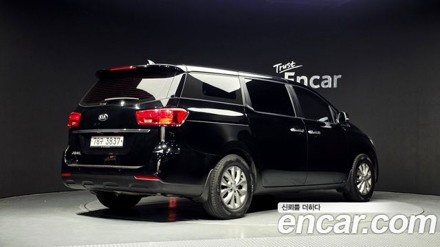 Kia Carnival из Кореи Encar