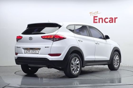 Hyundai Tucson Diesel 1.7 2WD Style — пробег 105 777 км — фото 2 из 5