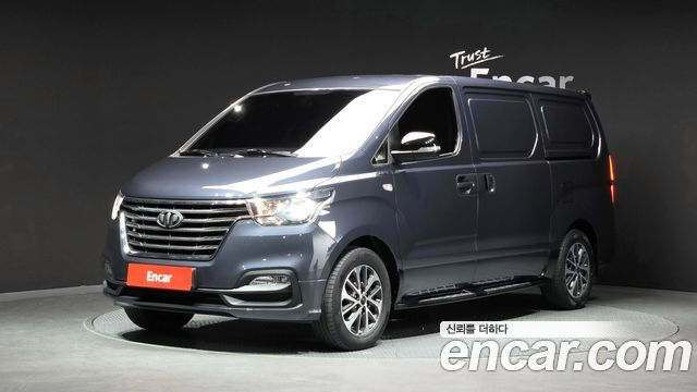 Hyundai Starex Van 3-Seater Smart — пробег 168 266 км — фото 1 из 5