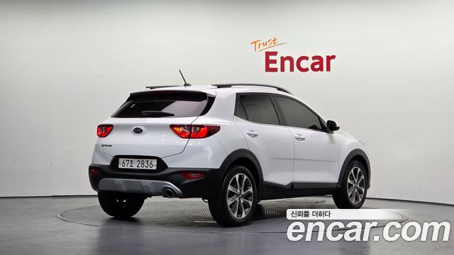 Kia Stonic из Кореи Encar
