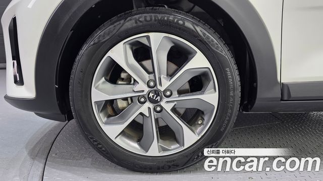 Kia Stonic из Кореи Encar