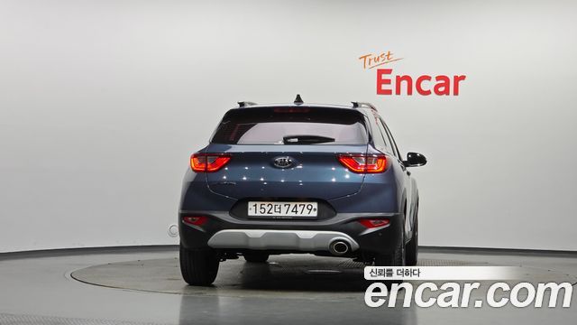Kia Stonic из Кореи Encar