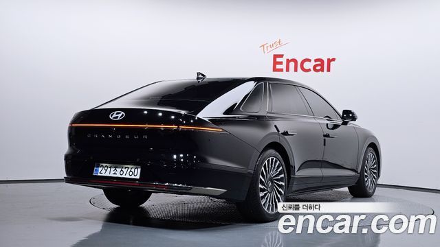 Hyundai Grandeur Calligraphy — пробег 12 115 км — фото 2 из 5
