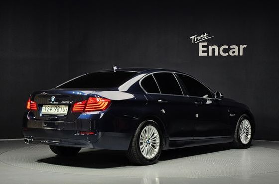 BMW 5-Series 520d — пробег 133 129 км — фото 2 из 5