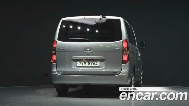Hyundai Starex 12-Seater Wagon CVX Deluxe — пробег 149 910 км — фото 4 из 5
