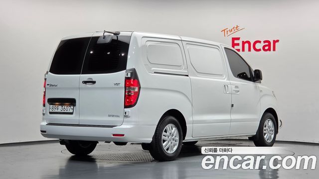 Hyundai Starex Van 3-Seater Smart — пробег 75 252 км — фото 2 из 5