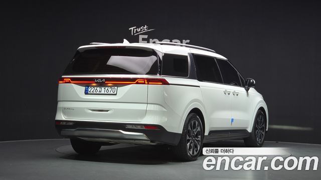Kia Carnival из Кореи Encar