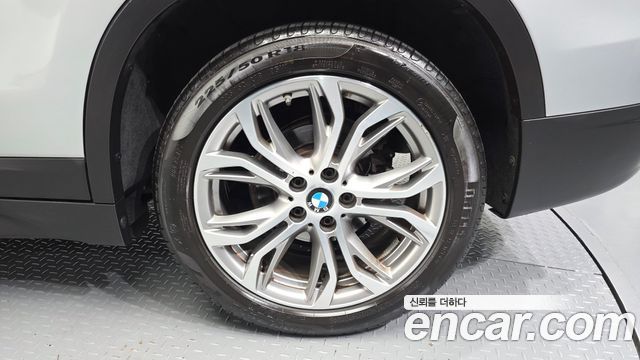 BMW X1 xDrive 18d Joy — пробег 83 488 км — фото 5 из 5
