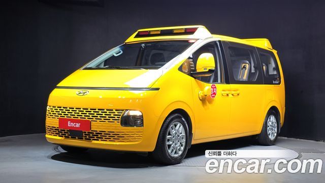 Hyundai Staria L3.5  Kinder Safety Car 15-Seater — пробег 54 758 км — фото 1 из 5