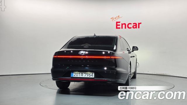 Hyundai Grandeur Calligraphy — пробег 28 129 км — фото 4 из 5