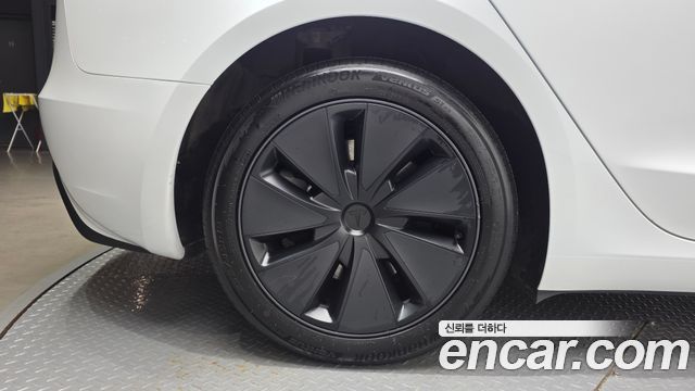 Tesla Model 3 Long Range AWD — пробег 22 775 км — фото 5 из 5