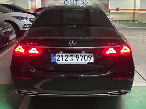 Mercedes-Benz E-Class E300 4MATIC Exclusive — пробег 40 272 км — фото 3 из 5