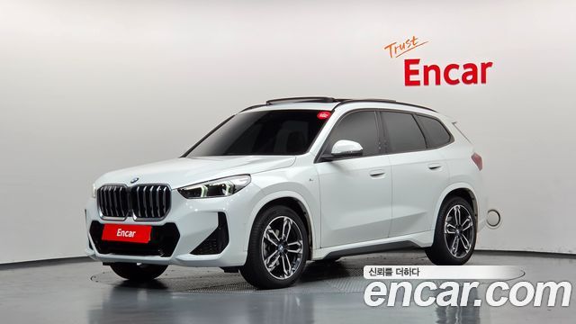 BMW X1 xDrive 20i M Sport — пробег 11 714 км — фото 1 из 5