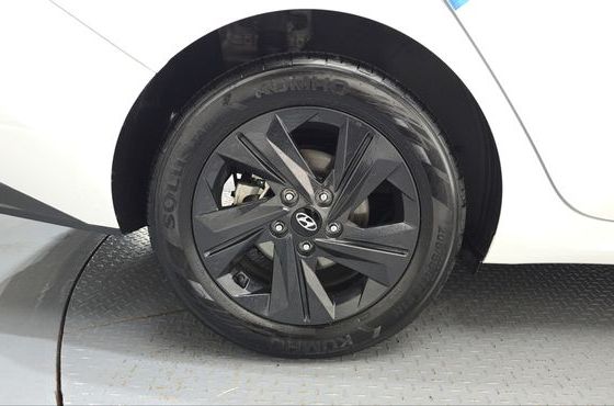 Hyundai AVANTE Smart — пробег 47 626 км — фото 5 из 5