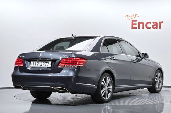 Mercedes-Benz E-Class E220 CDI Avantgarde — пробег 201 706 км — фото 2 из 5